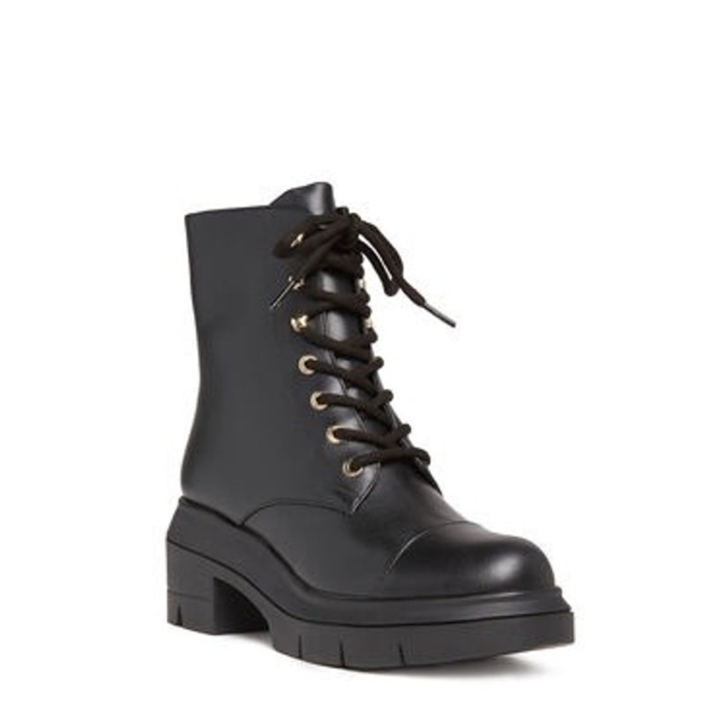 Stuart Weitzman Nisha Black Leather Lug Sole Lace Up Combat Boots Size 5.5 WIDE